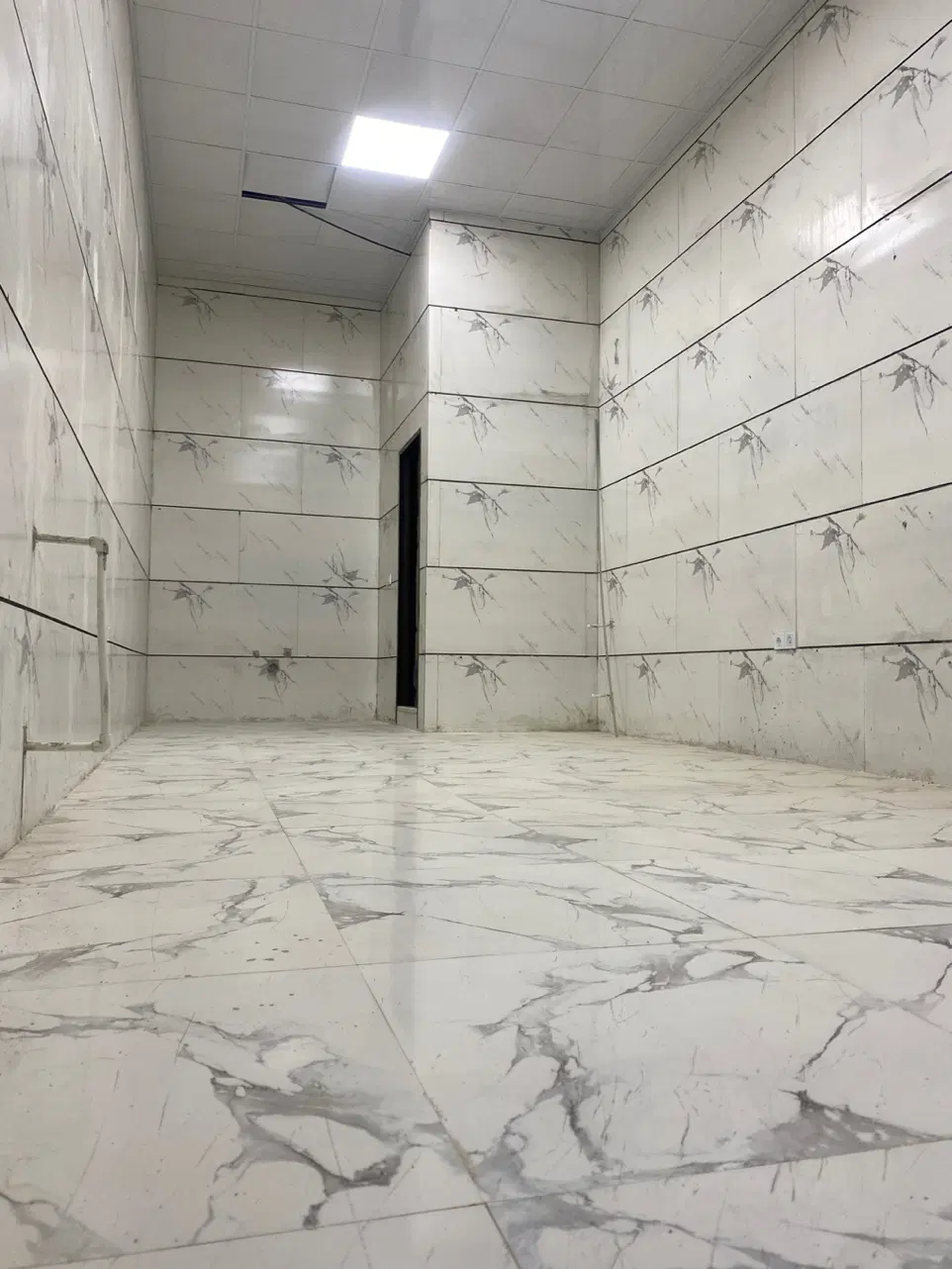 مغازه تجاری دربهترین لوکیشن کهریزک