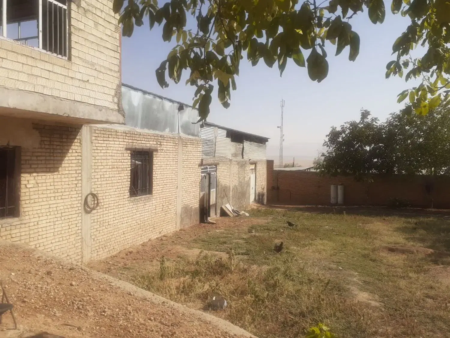 اجاره دامداری سه راهی هفشجان