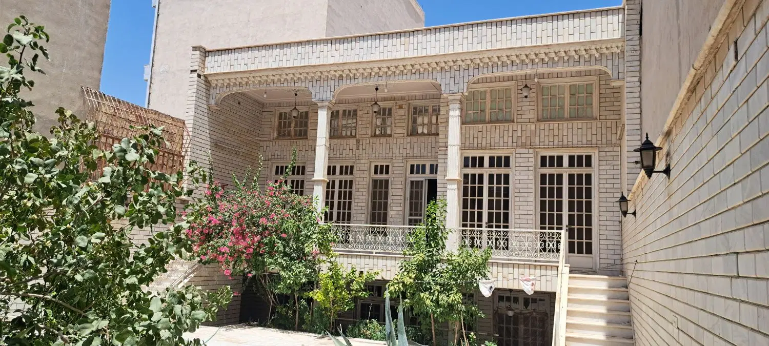 ۱۶۰متر زمین جنوبی ۸ متر بر منطقه نوساز محمودنژاد