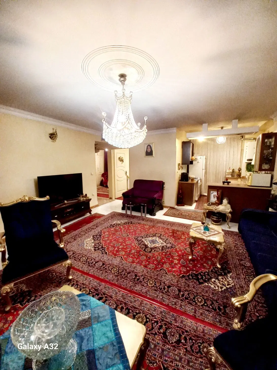 انتخاب این مورد نیاز ب استخاره نداره . . .