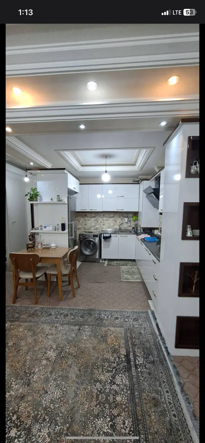 آپارتمان دوخوابه پاییزان