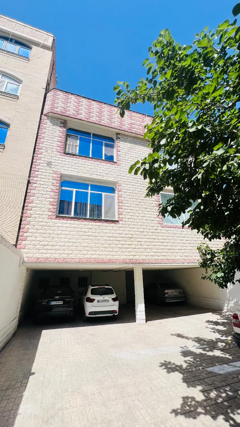 آپارتمان ۸۵ متری صارمی