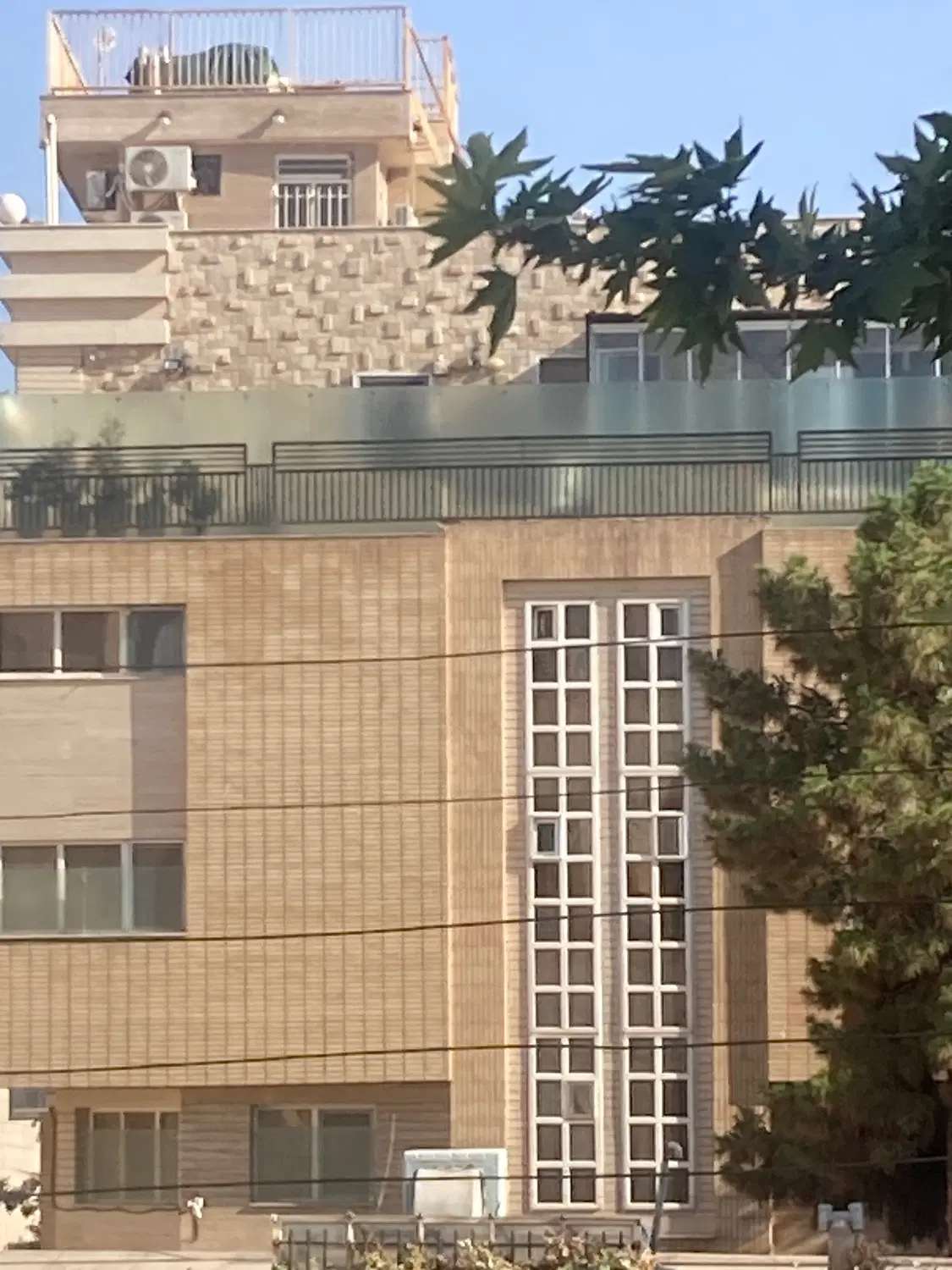 زمین مناسب تجاری و اداری