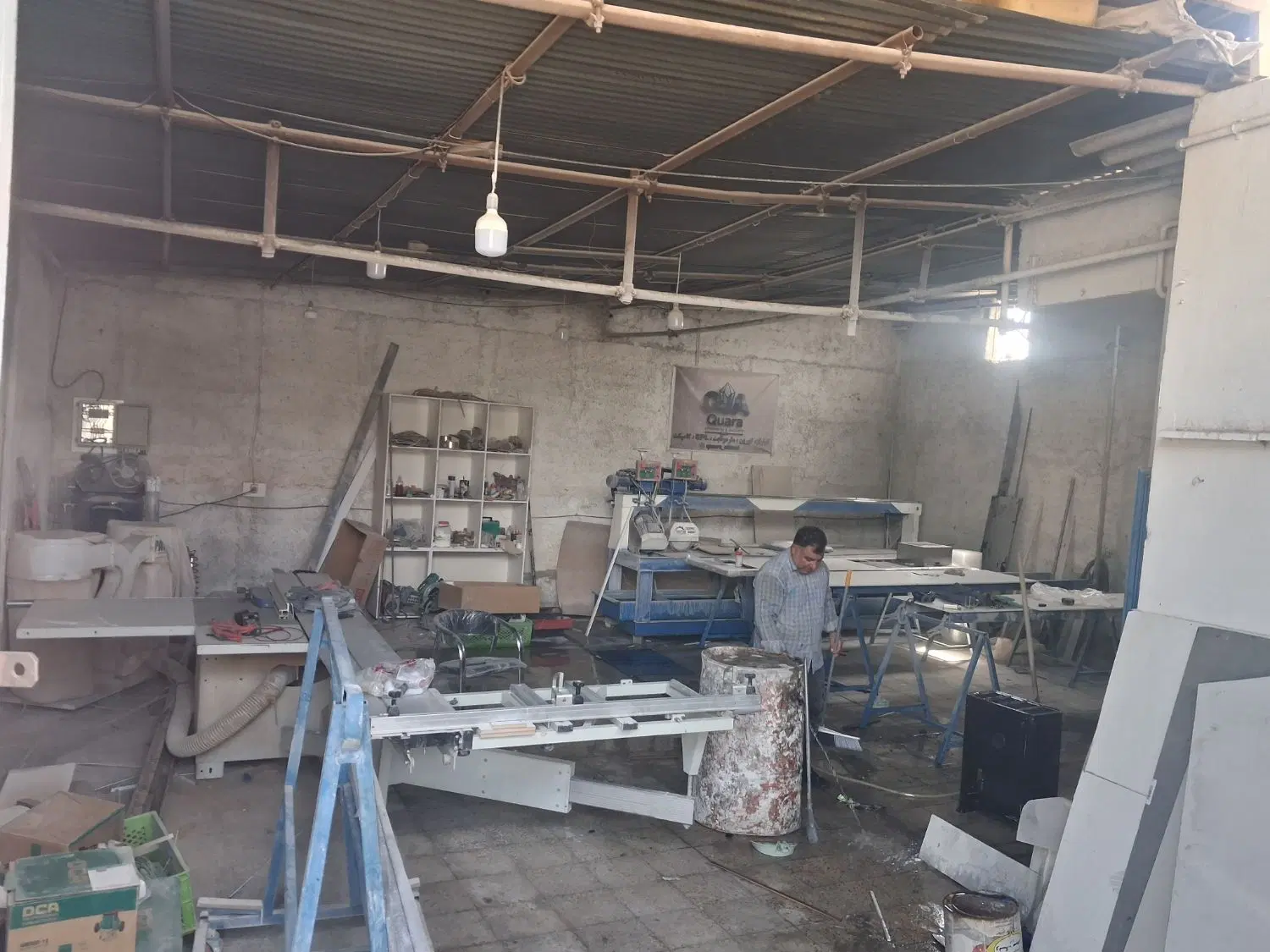 ۱۰۰ متر کارگاه انبار