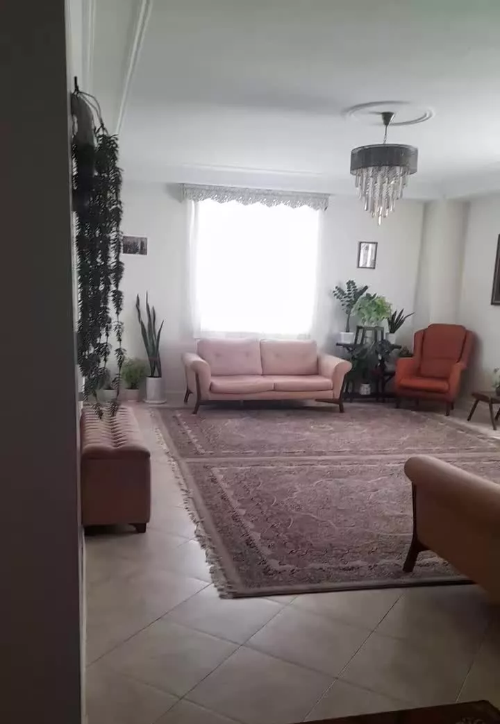 واحد خوش ساخت غرق نور