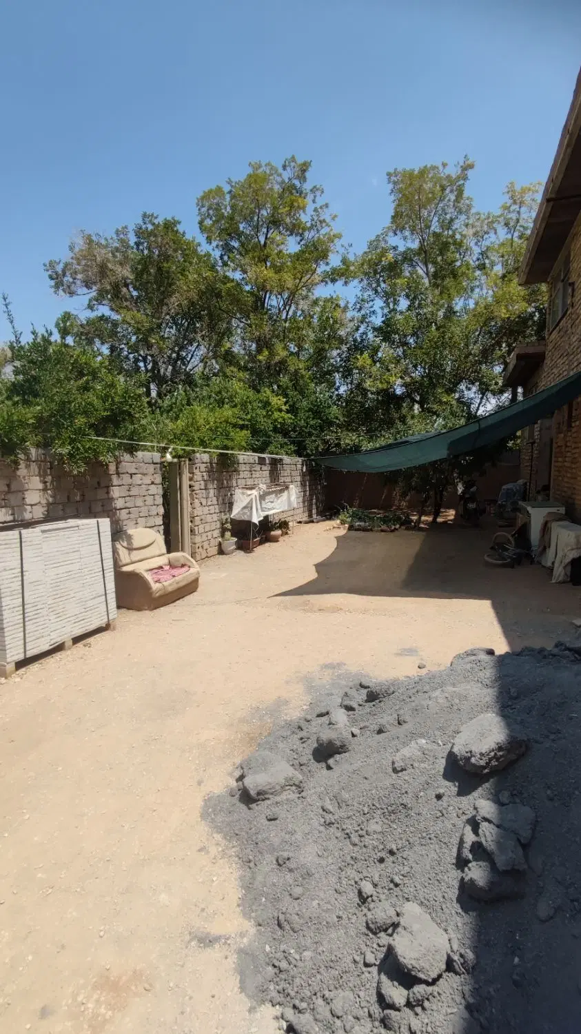زمین جاخونه