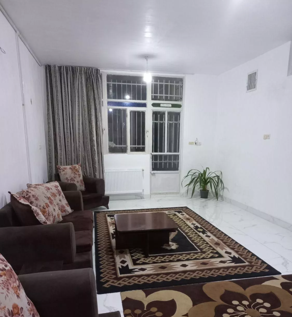 اجاره روزانه نوساز مستقل پارکینگدار داخل شهر