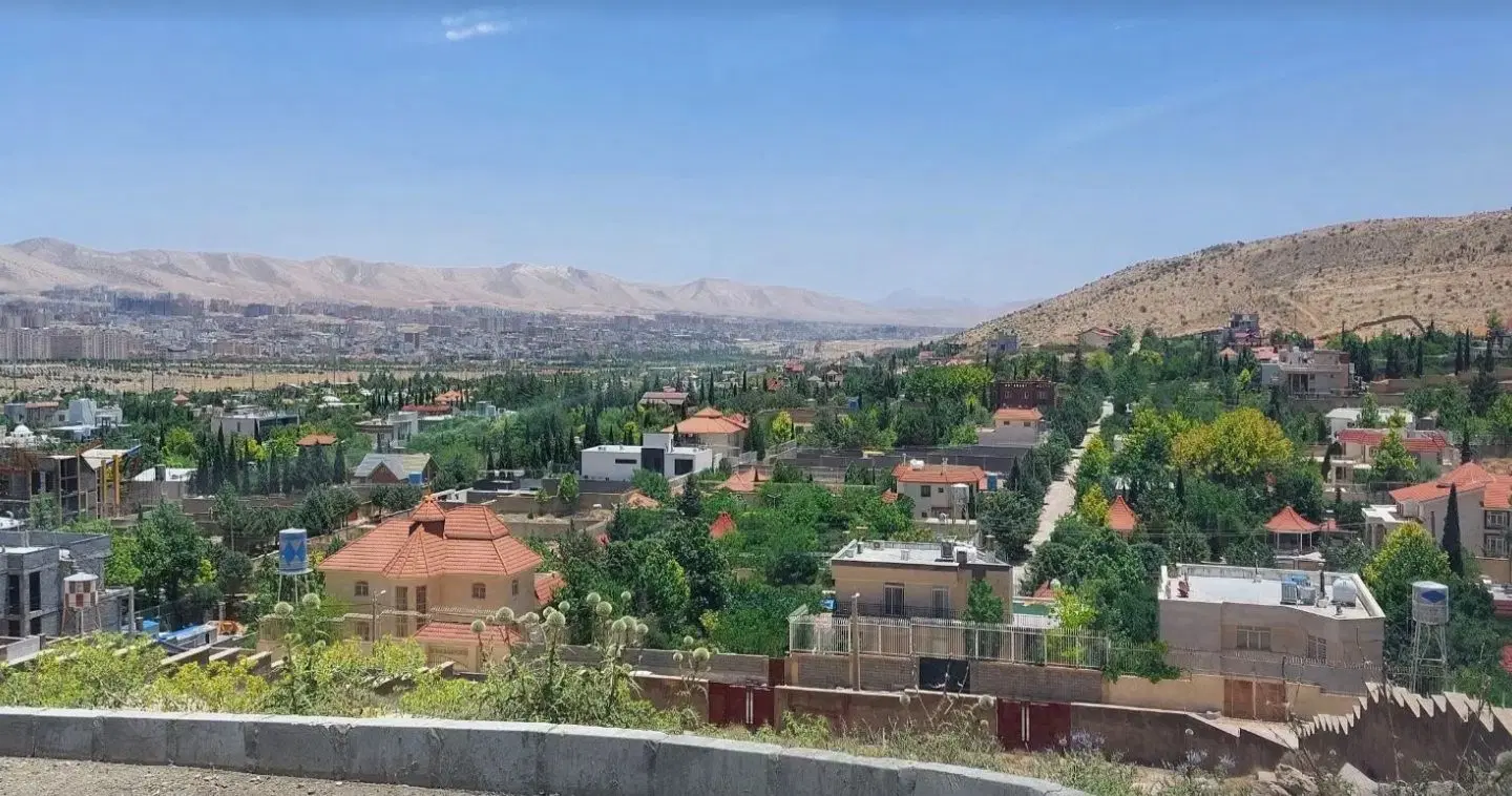 فروش زمین فاز یک دادگستری صدرا