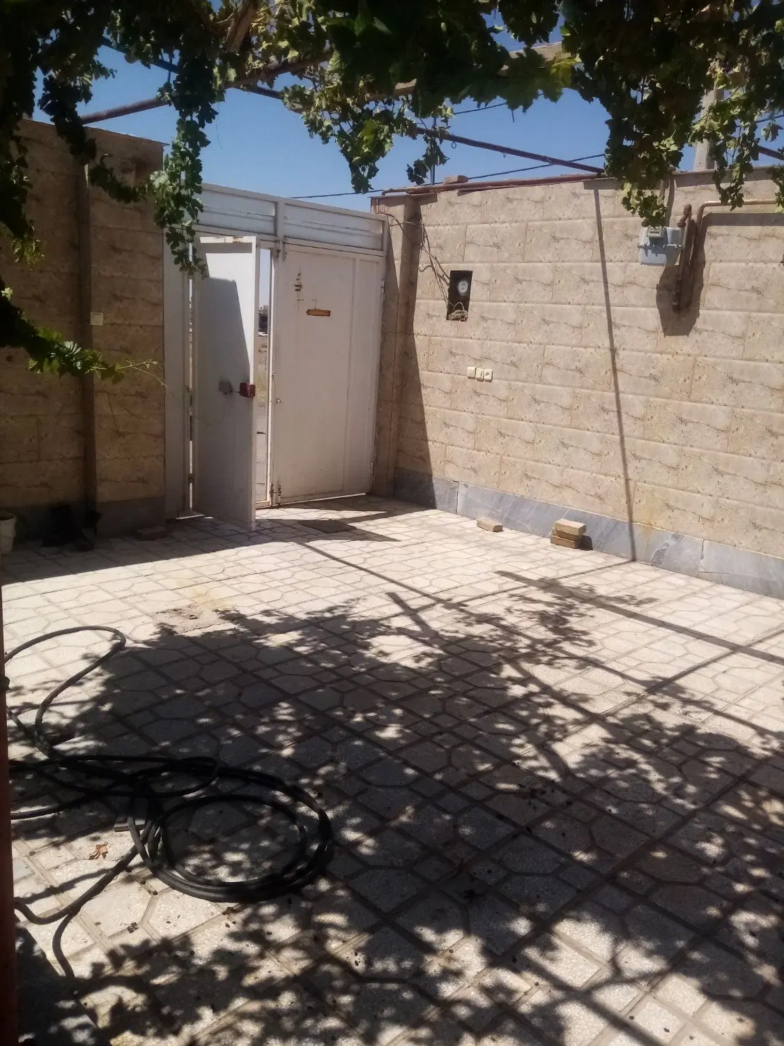 شهرک توحید(ششدانگی سند تک برگ)