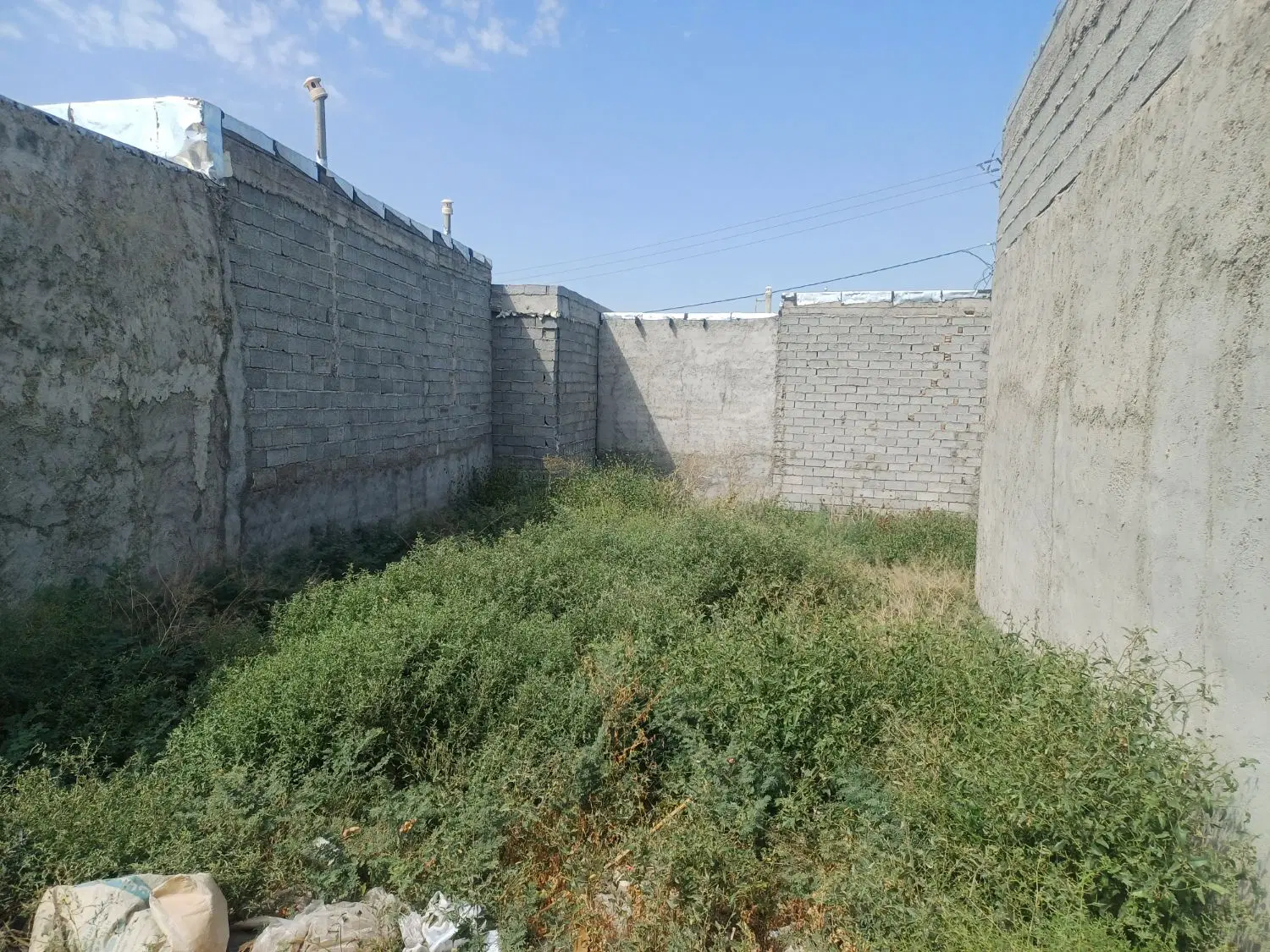 زمین مسکونی