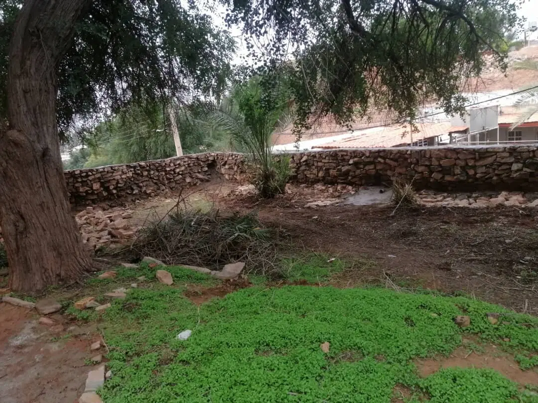 خونه  باغ وطویله یا انبار  لطفا آگهی خوب بخونید