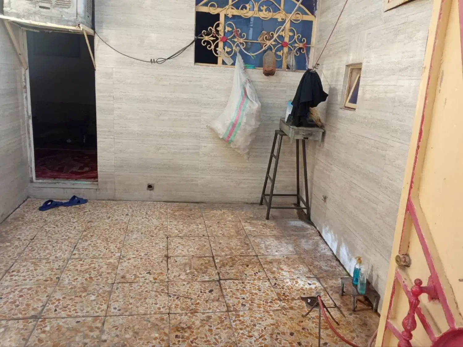 فروش یک باب ساختمان