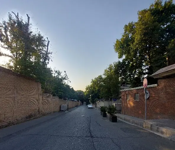 همخونه میخوام
