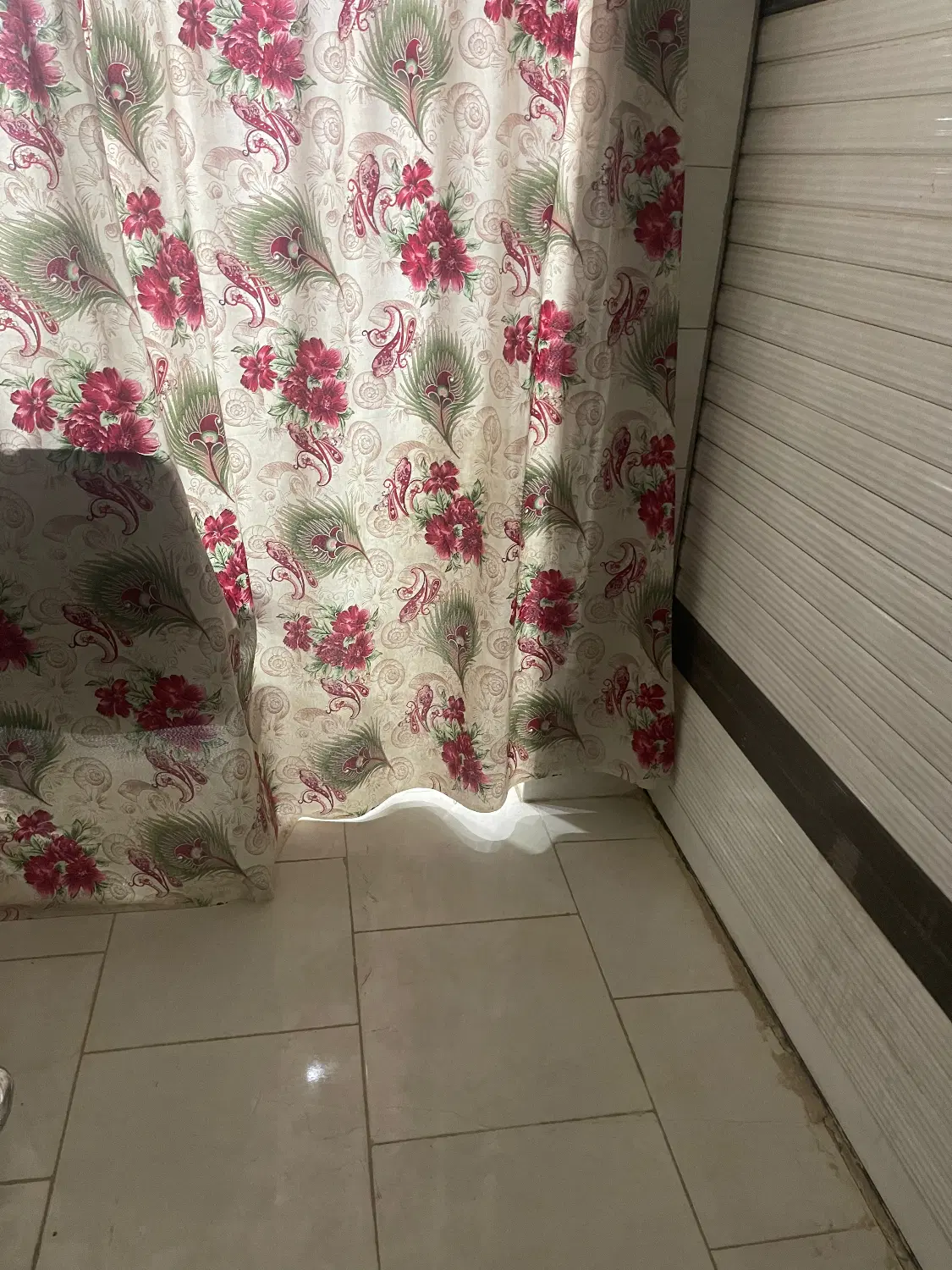 زیرزمین اجاره ای شاهدیه