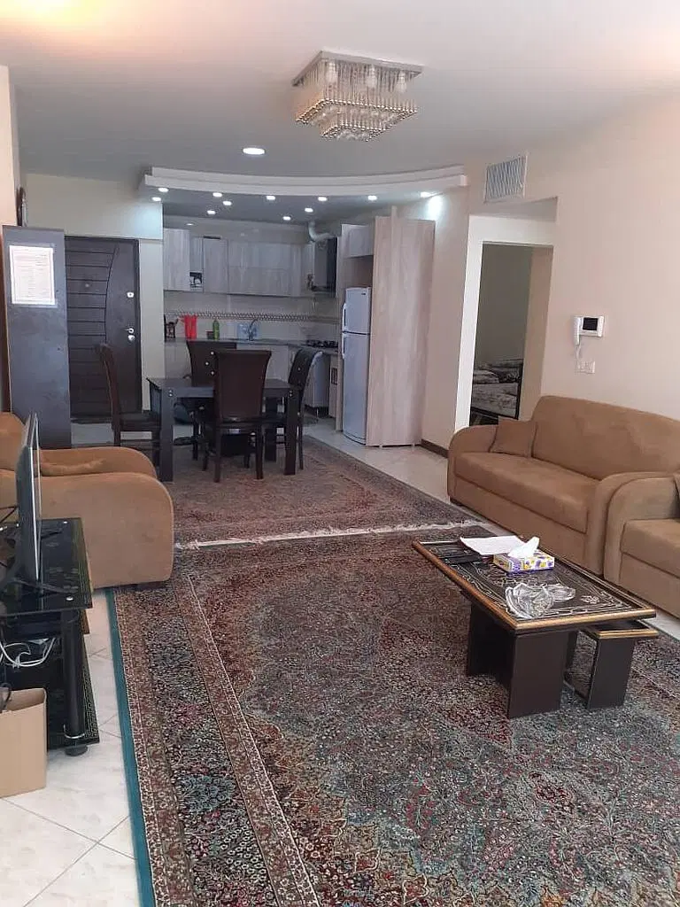 ساعتی و روزانه