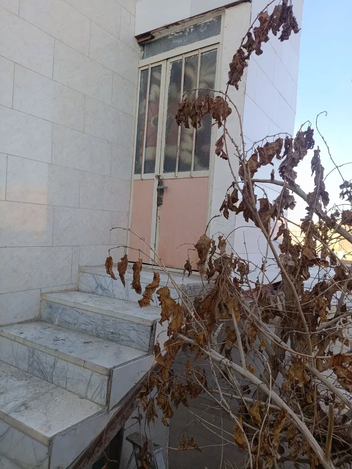 سوییت مجهز (داخل مرکز بازار زابل)