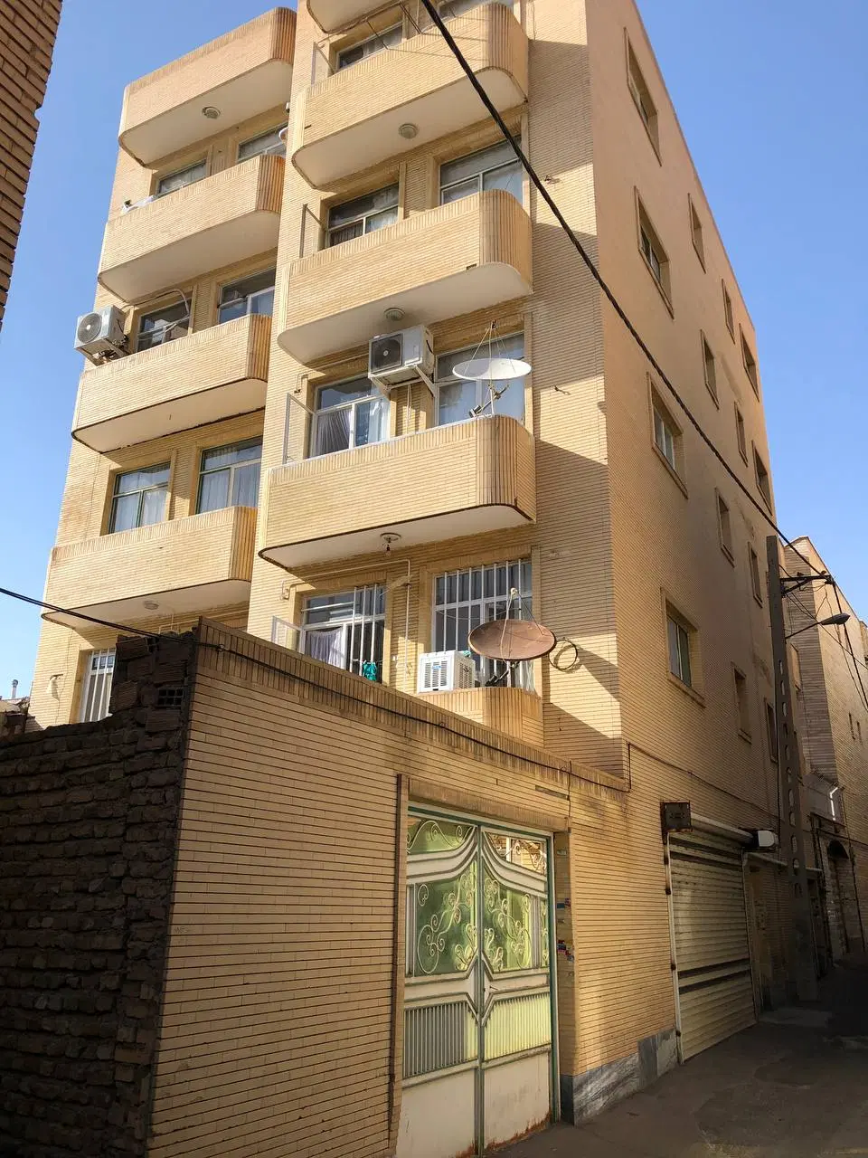 فروش آپارتمان ۶۵ متر آخونی