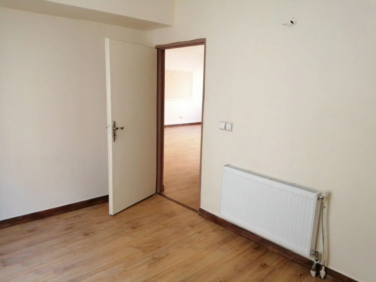 آپارتمان تک واحدی