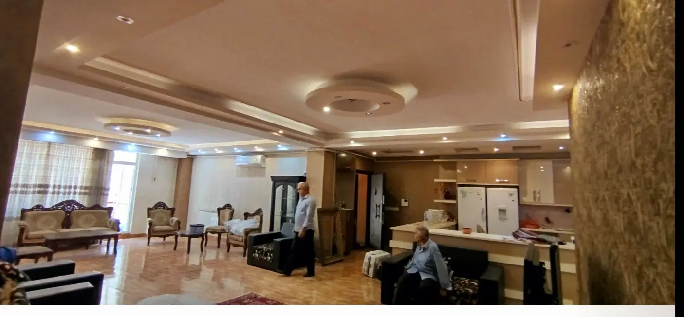آپارتمان در ۱۷شهریور سه نبش
