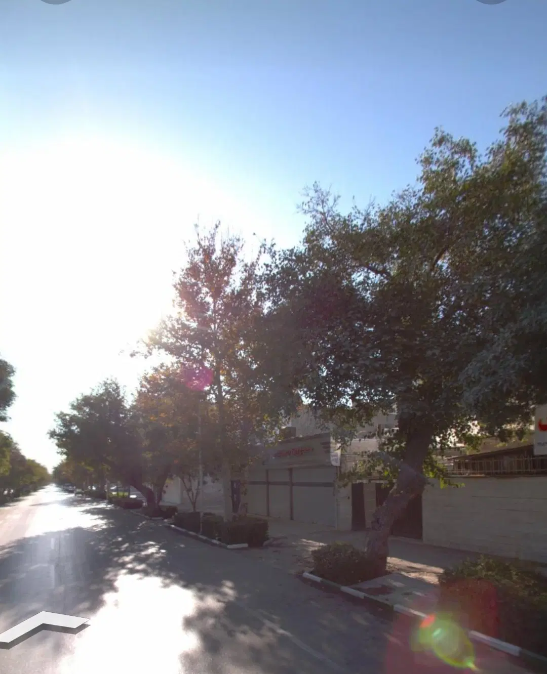 مغازه تجاری حاشیه آبکوه