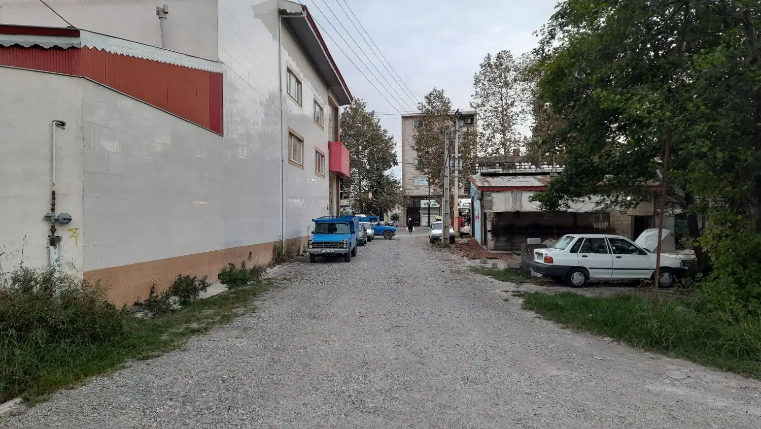 زمین مسکونی مرکز شهر با پروانه ساخت