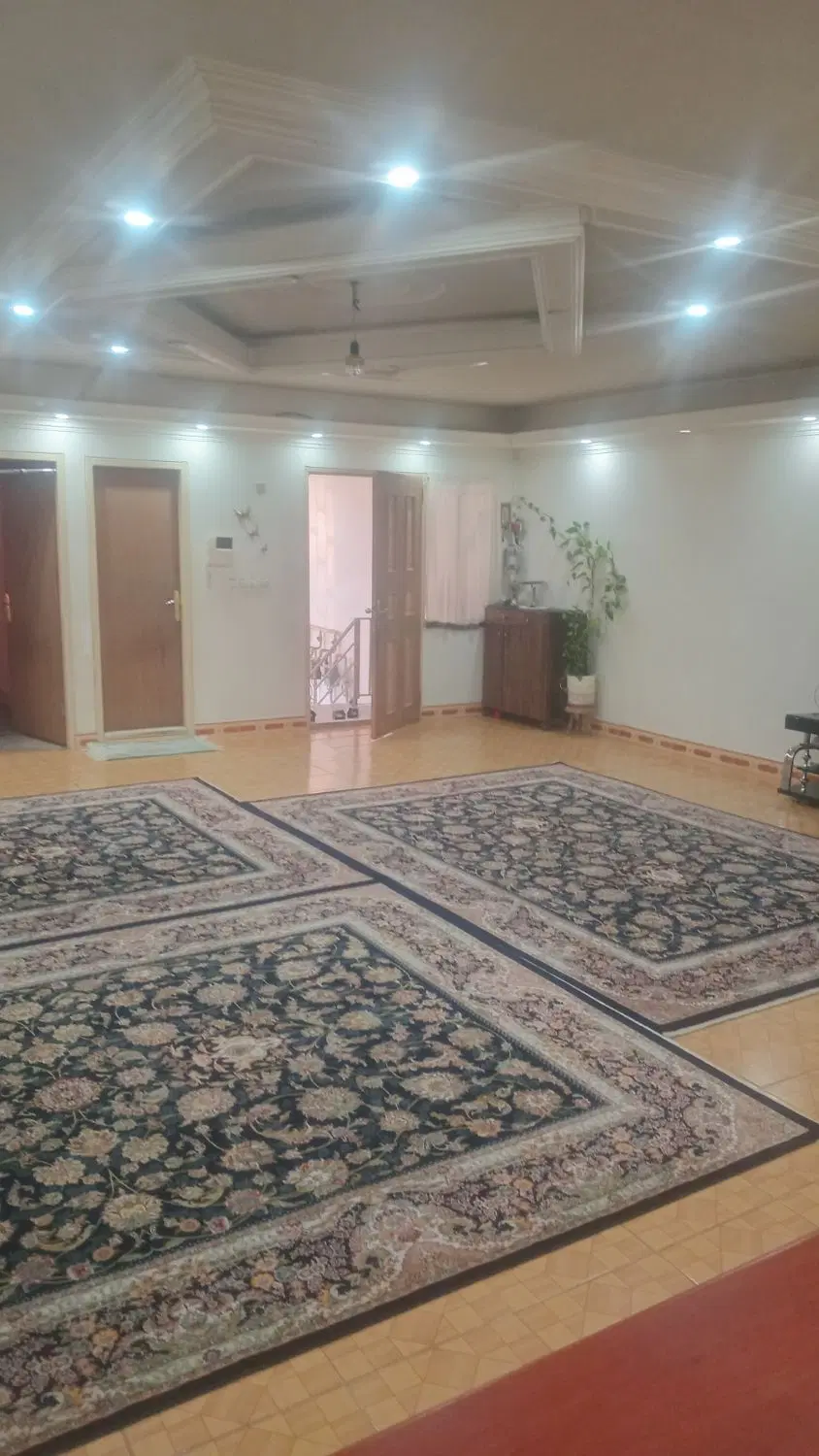 طبقه ویلایی خیابان ۳۲ متری خ شهیداحمدوند