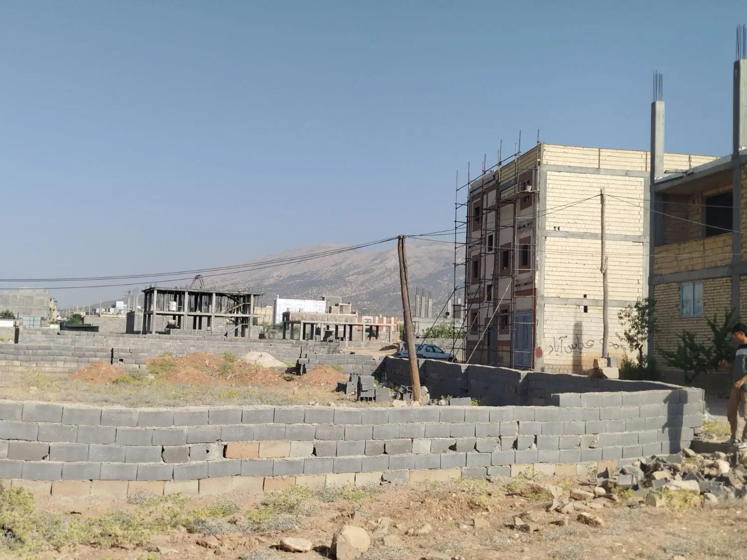 زمین مسکونی ۳۳۰