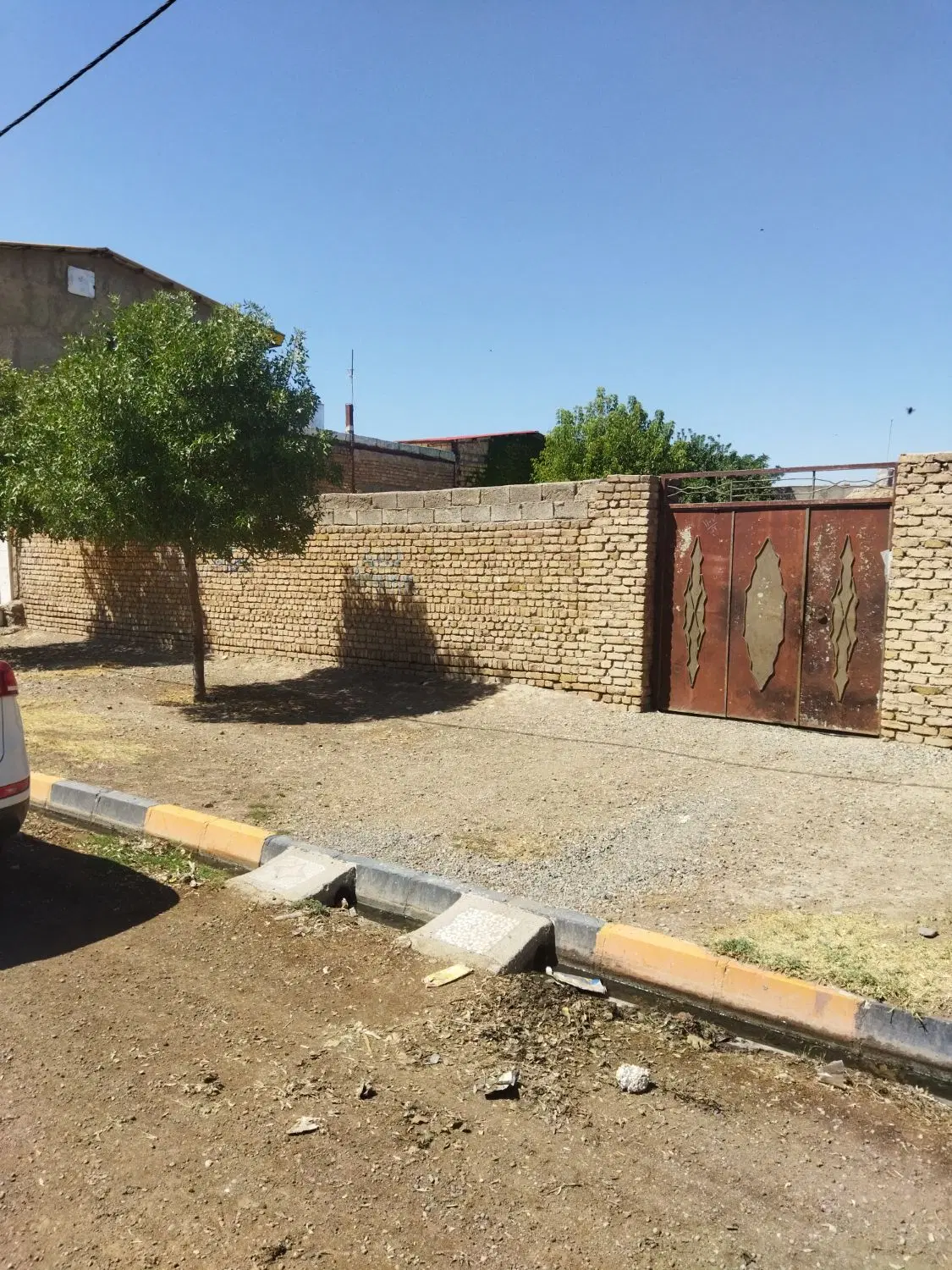 ویلای کلنگی باسند منگوله دار