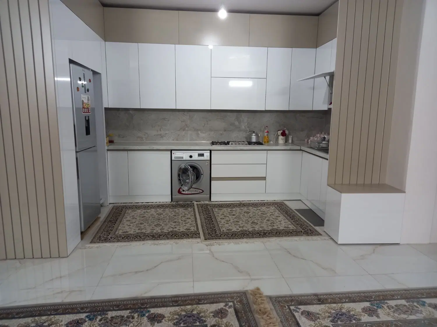 رهن واجاره خونه با پارکینگ اختصاصی