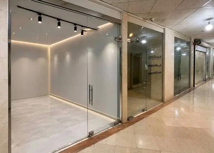 فرصت طلایی خرید مغازه ۱۰تا۱۵ مترطبقه اول مرکز شهر