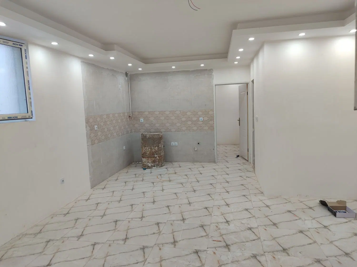چهار واحده اکباتان خیابان یک شهرداری