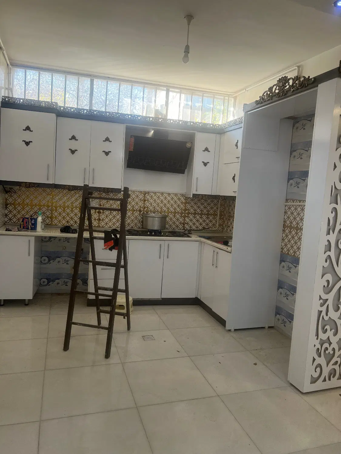 یک واحد منزل دربست مسکونی