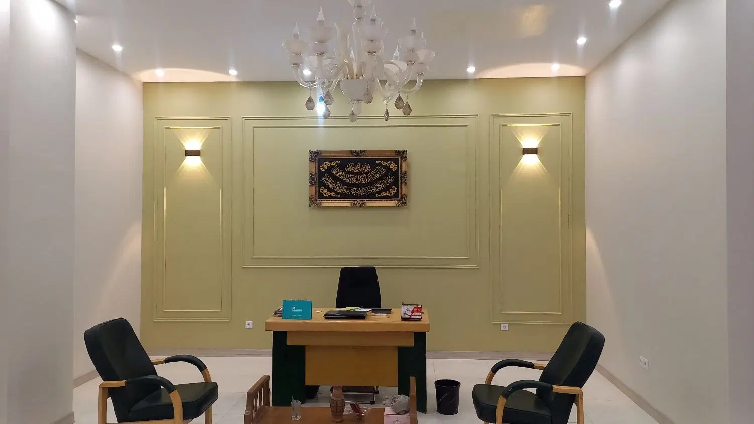 واحد با موقعیت مطب یا آرایشگاه
