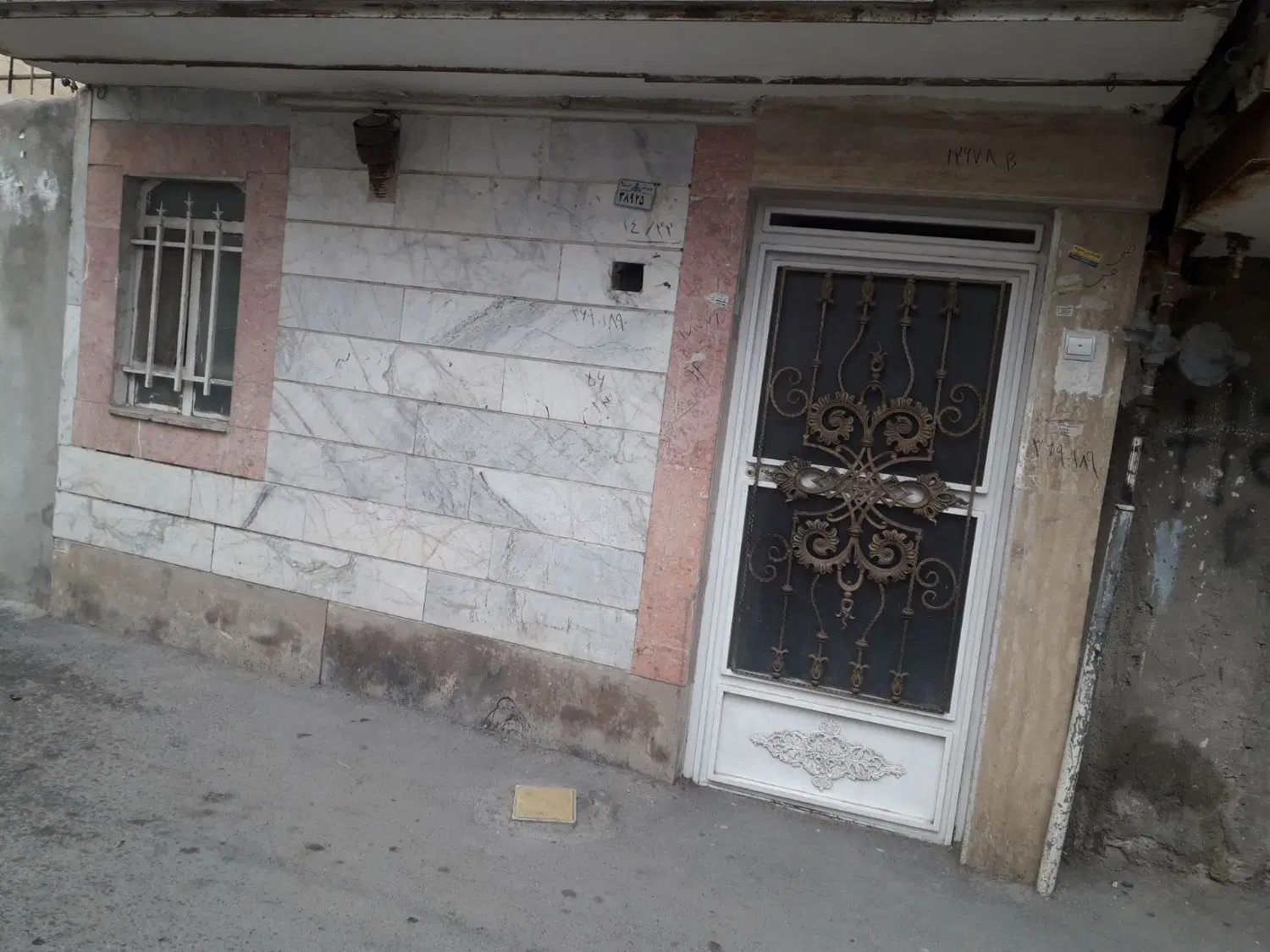 اجاره طبقه همکف ۵۰ متری