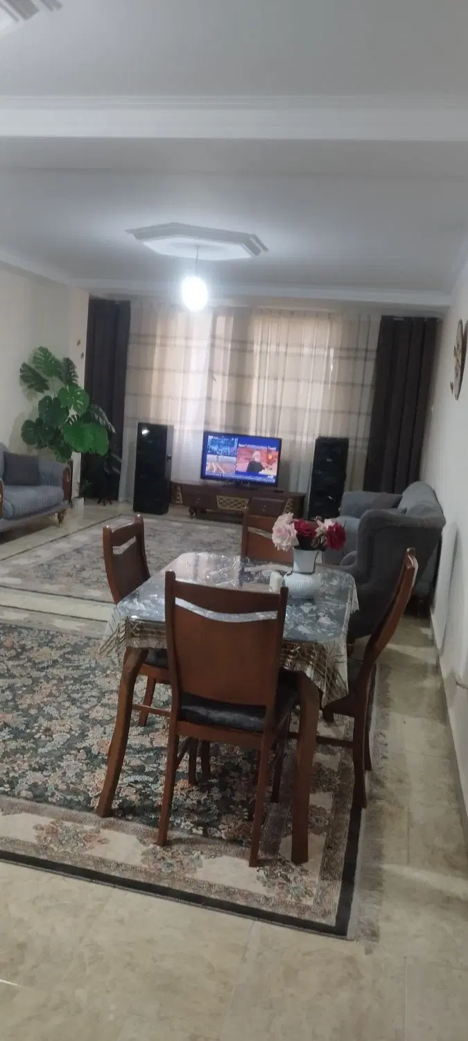 91متری _ بلوار شهرداری_ 8واحدی_بوستان ها