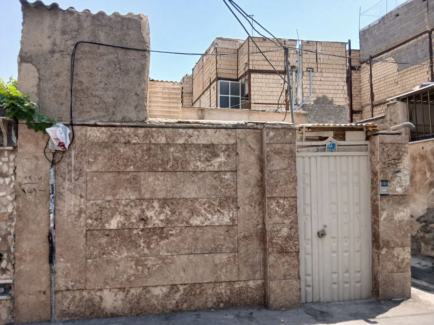 خانه ی ۵۰ متری ویلایی دربستی