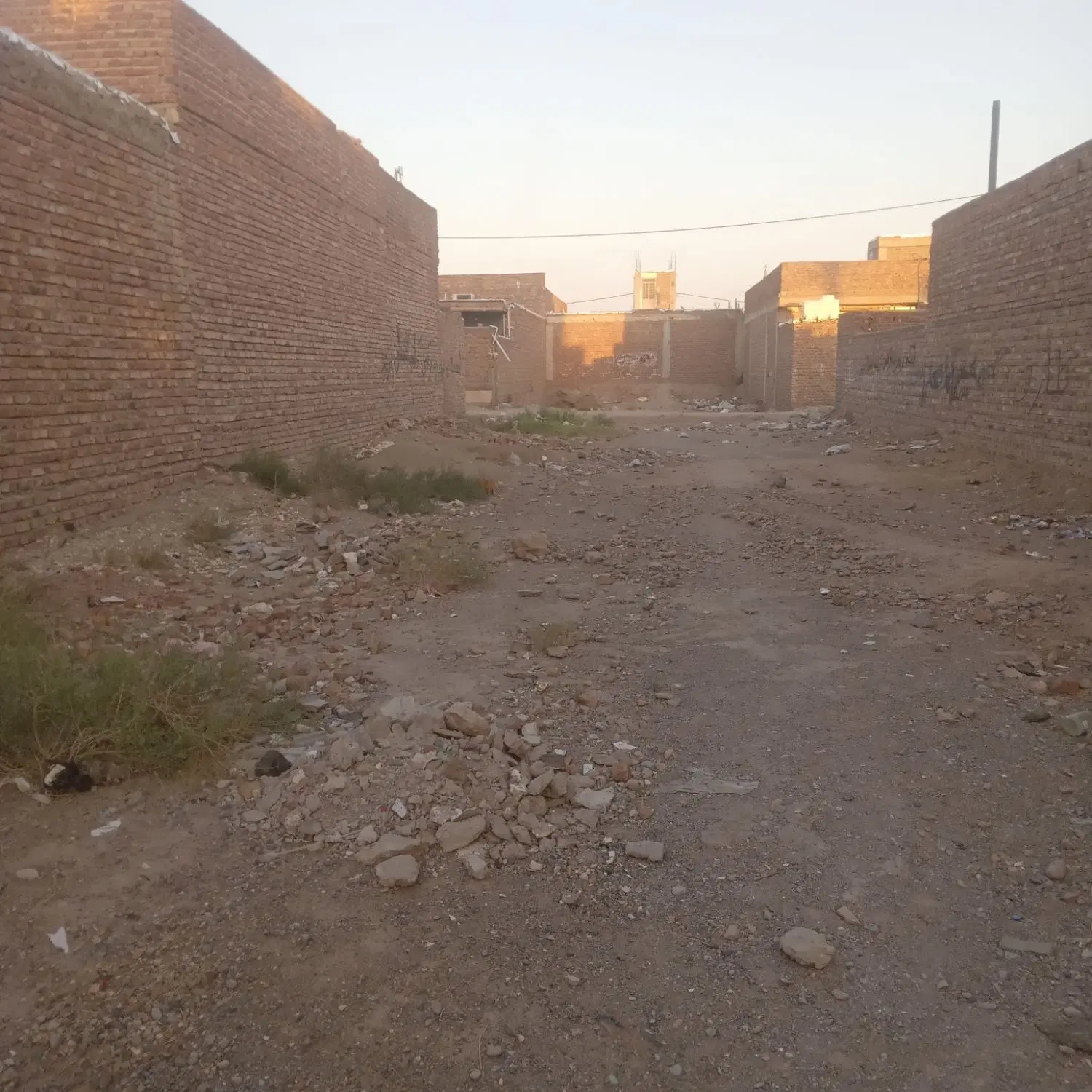 فروش یک قطعه زمین خیابان سرباز