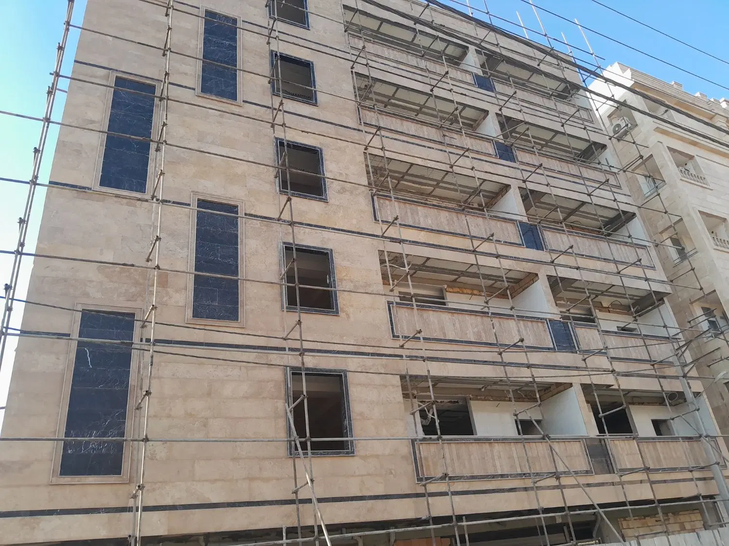 فروش آپارتمان در حال تکمیل احمدوند