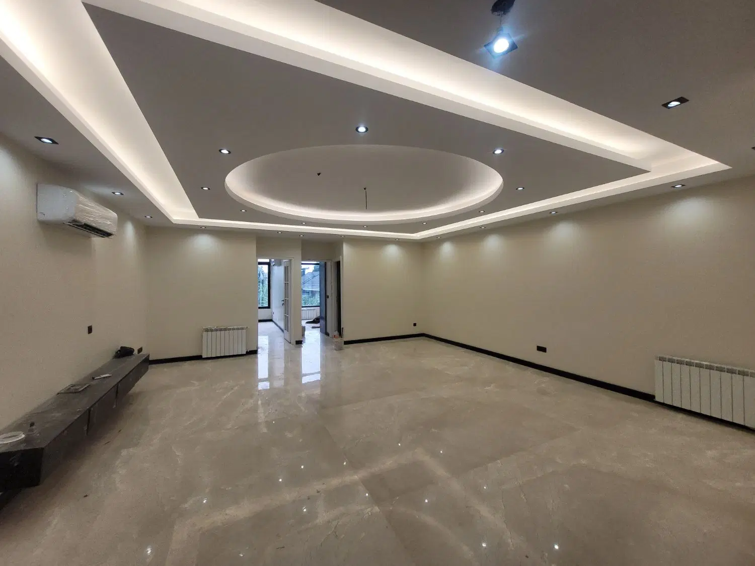واحدآپارتمان ۱۳۰متر_دو خوابه_مشاعات خیلی عالی