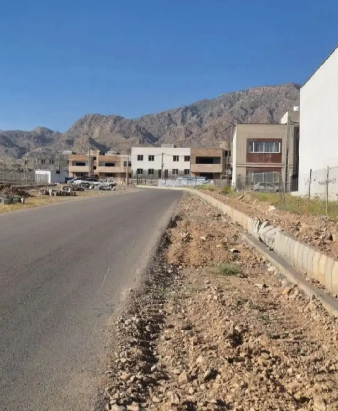 زمبن تجاری،مسکونی جاده سلامت