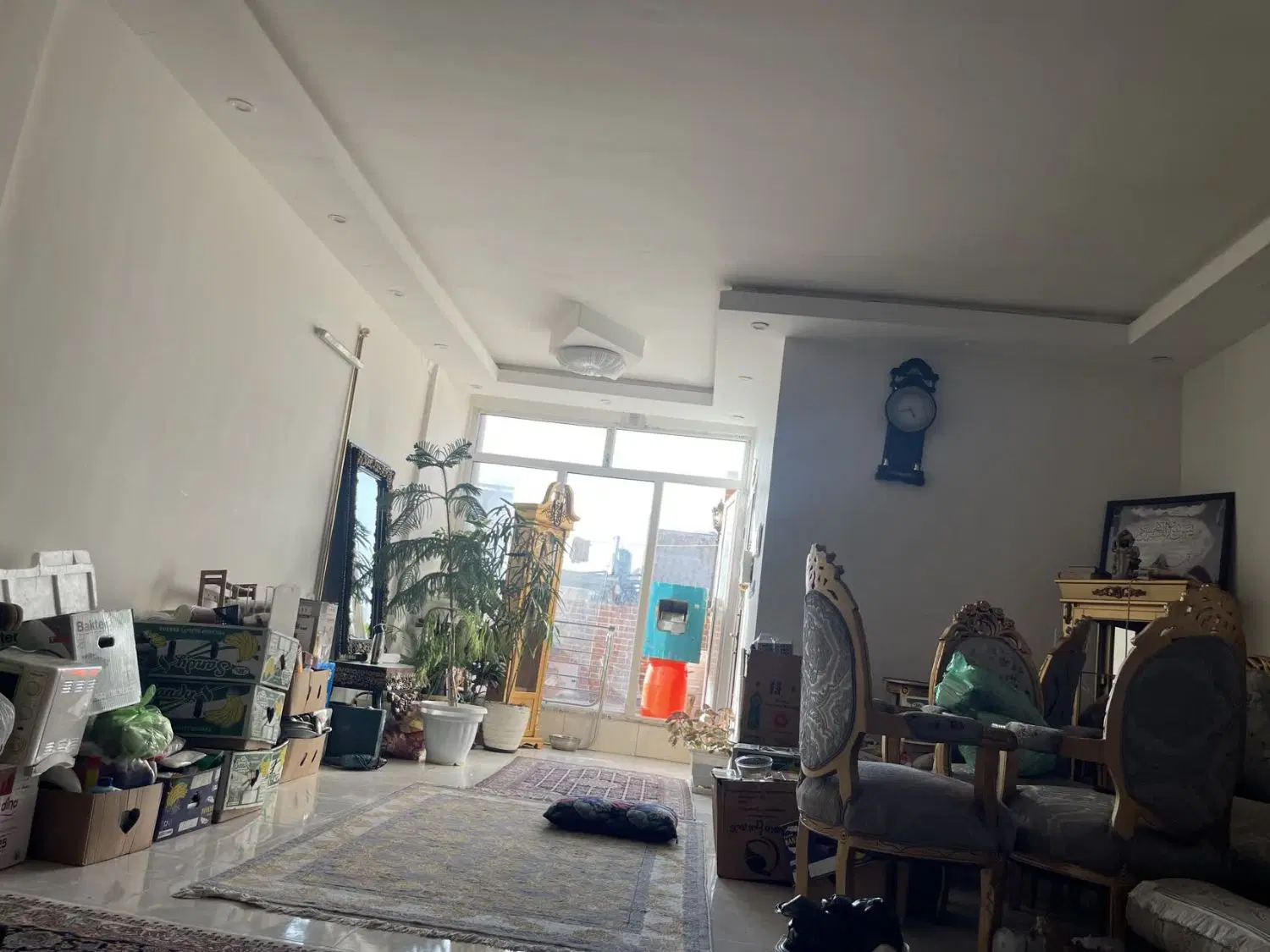 اپارتمان رهن خادم، اتشکار