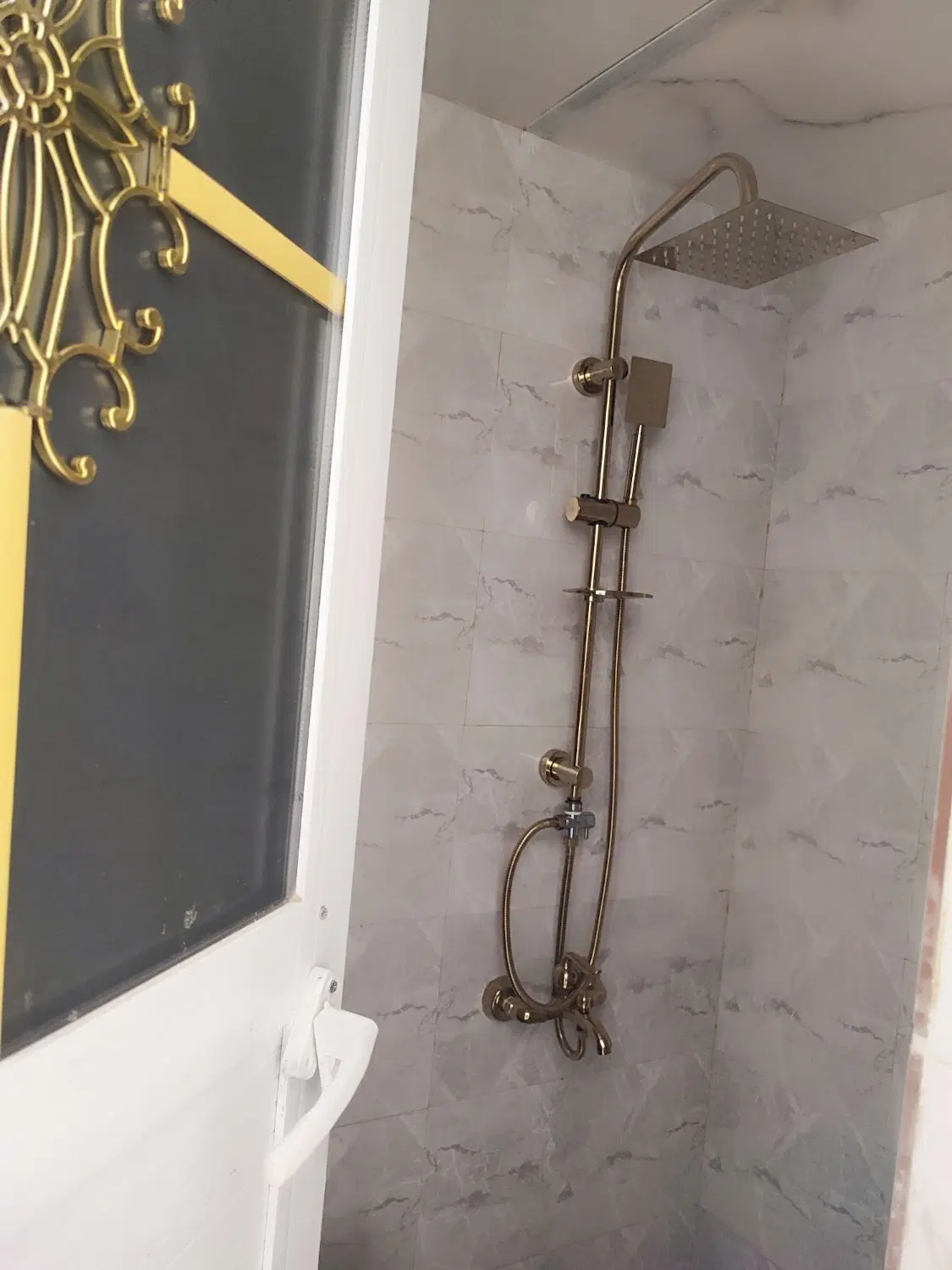 طبقه اول راه جدا 80 متری