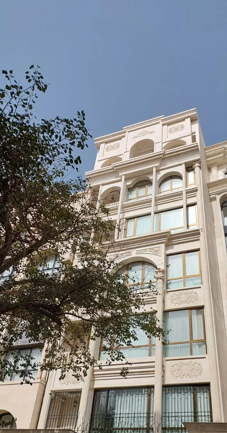 اقبال_لوکیشن تاپ_۱۶۰متر