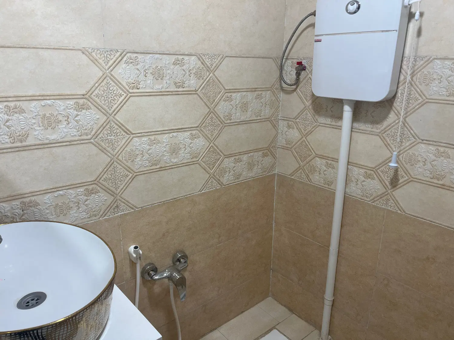 آپارتمان ۸۳ متری سند تک برگ