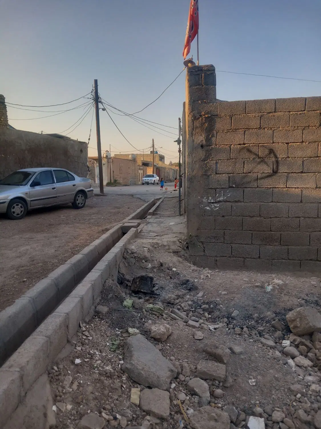 زمین ۹۴متری قله طوق سنجر