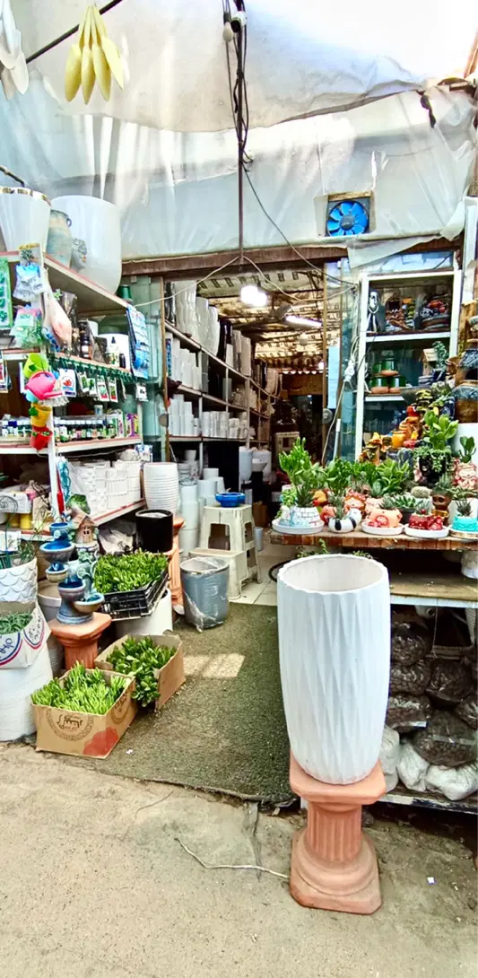 ۳۶ متر غرفه در بازار گل شهید محلاتی