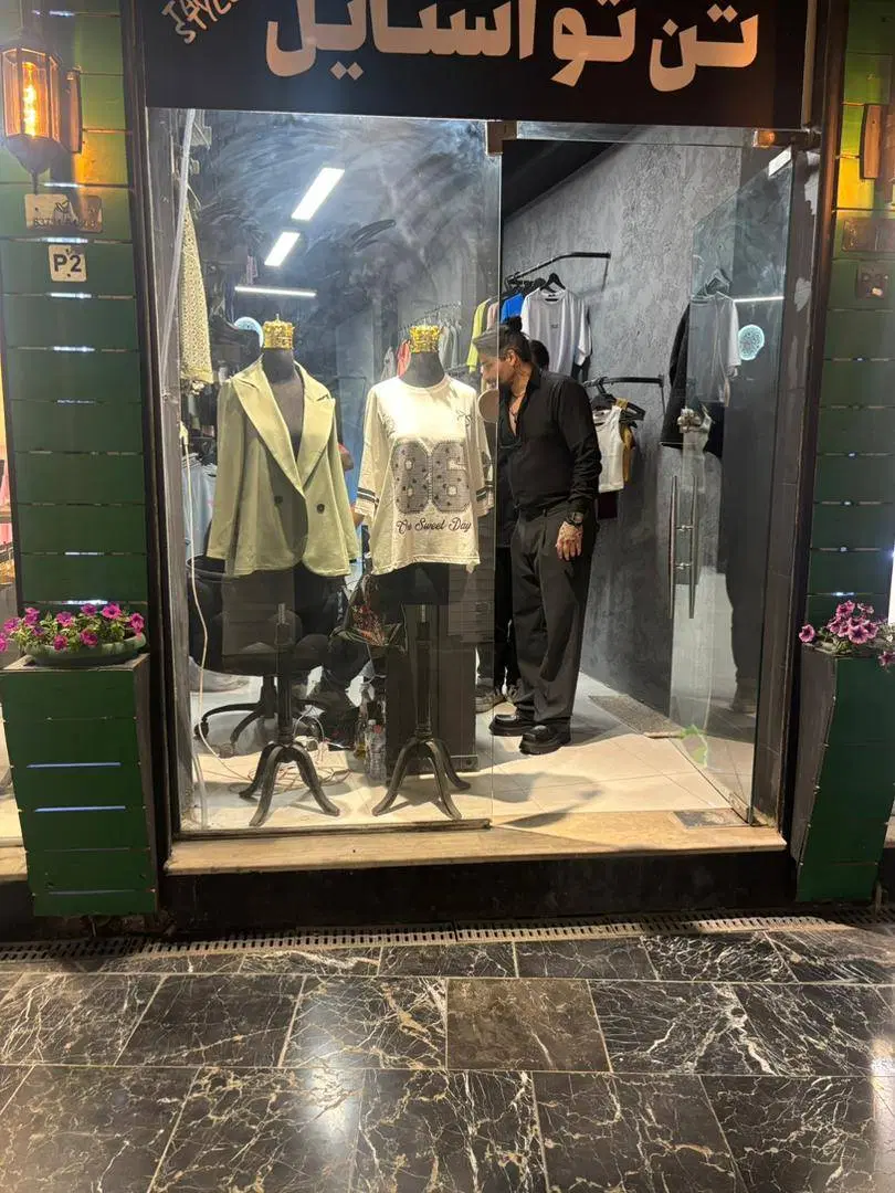 فروش یک باب مغازه تجاری قلب بازار