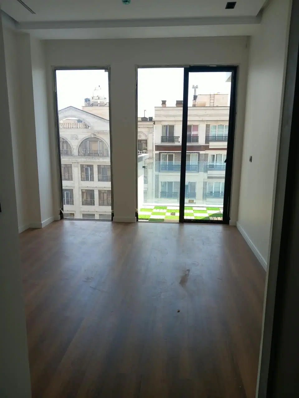 اپارتمان 155 متری سعادت اباد