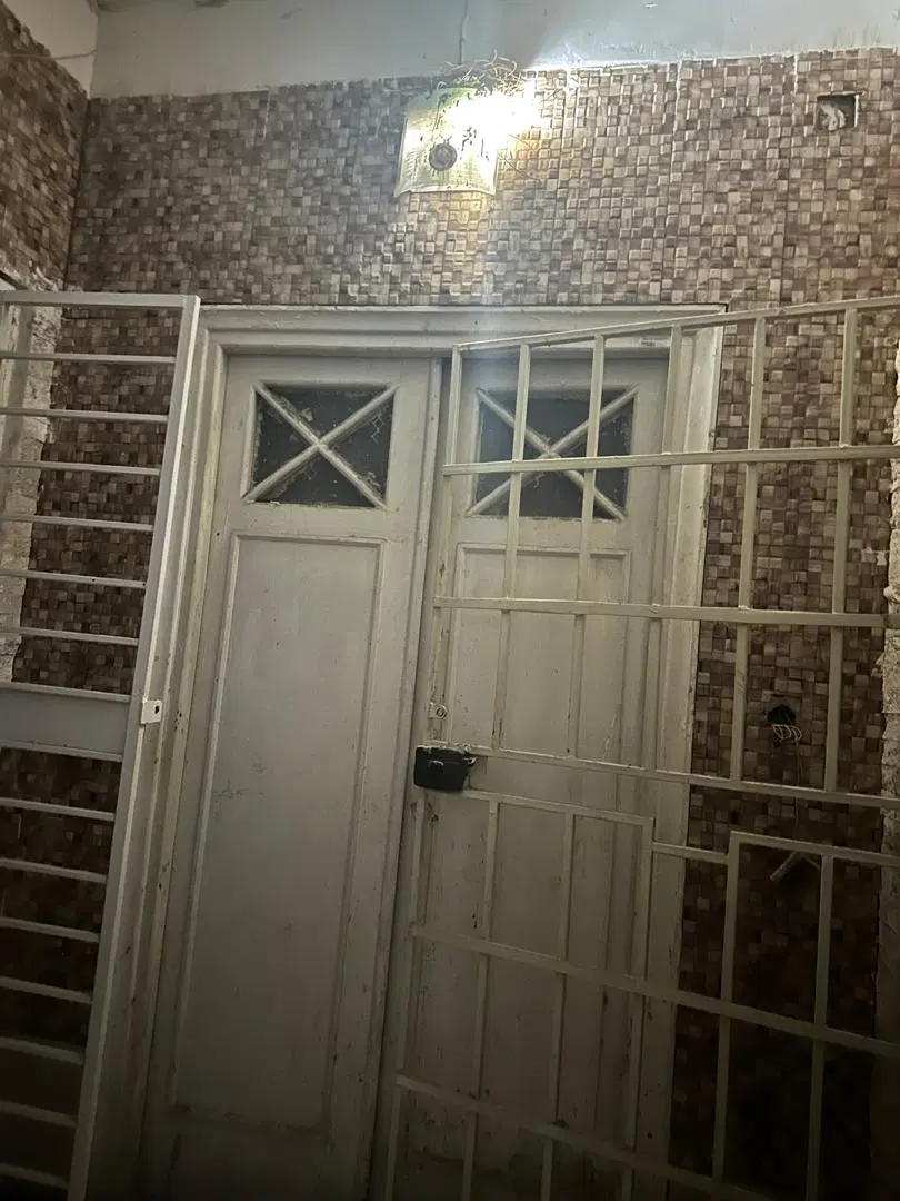 ۸۰ متر انبار