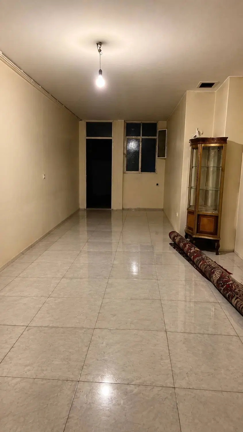 ۵۳متر میدان پاستور*چسب‌مترو حر*
